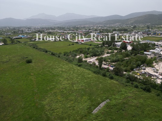 Πωλείται αγροτεμάχιο συνολικής έκτασης 45.212 τ.μ. στην περιοχή της Μπάφρας ( Ανατολής) Ιωαννίνων Τιμή πώλησης: 700.000 ευρώ