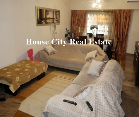 Πωλείται ευρύχωρο διαμέρισμα 100 τ.μ., τεσσάρων δωματίων Τιμή πώλησης: 158.000€.